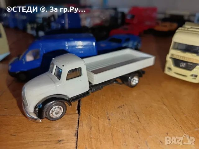 Малки камиончета -мащаб 1/87 ,към 20 см,по 10 лв за бр., снимка 13 - Коли, камиони, мотори, писти - 49345762