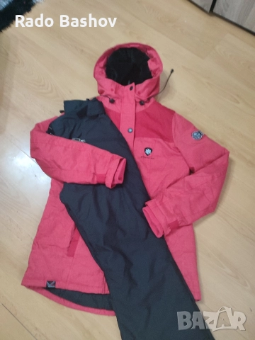 Дамска ски екипировка С размер.