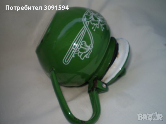 Стар малък ЗЕЛЕН емайлиран чайник  05L, снимка 7 - Други ценни предмети - 44390536