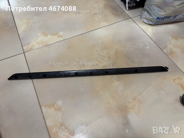 Вътрешна лайсна на кора на врата на Жета Голф Jeta Golf 5 само за 20лв. 1K4867440, снимка 2 - Части - 52726550