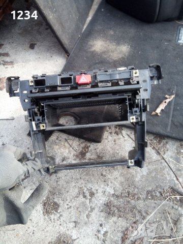 Конзола за мултимедия на А 6, снимка 3 - Аксесоари и консумативи - 39794471