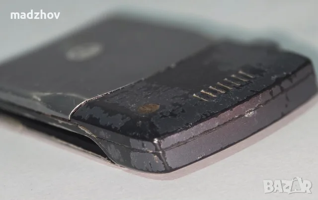 Motorola RAZR V3, снимка 4 - Резервни части за телефони - 56163111