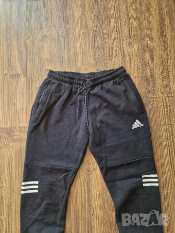 Страхотно мъжко спортно долнище ADIDAS размер M , снимка 3 - Спортни дрехи, екипи - 53794309