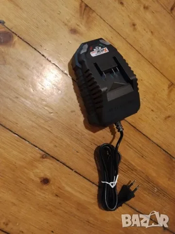 Зарядно Parkside за батерии 20V, ЧИСТО НОВО