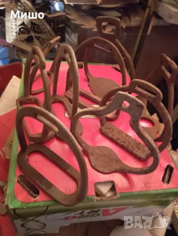 Продавам разни старинни предмети , снимка 16 - Други ценни предмети - 48235835