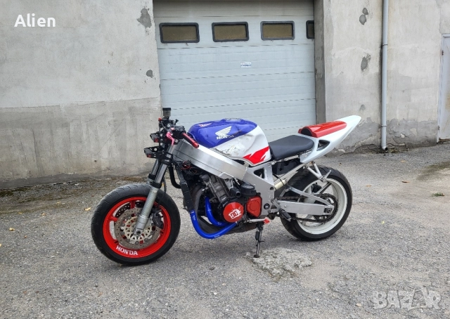 Honda CBR Streetfighter 