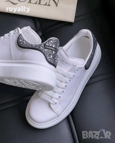 Alexander McQueen Дамски Маратонки С Камъни 36-40 Номер , снимка 4 - Маратонки - 52805670