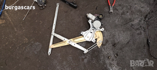 Стъклоповдигач предна лява врата 85720-97401 Daihatsu Yrv - 60лв