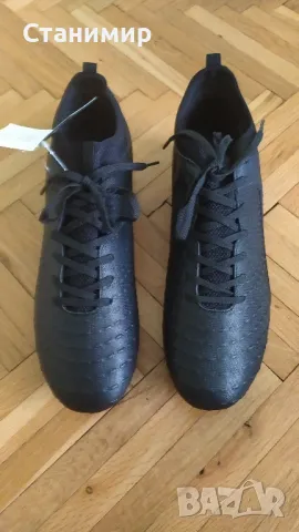 Футболни обувки /бутонки/ FILA - нови