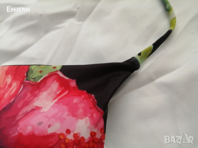 Нов комплект дамски бански от две части с принт цветя хибискус р-р M, L, снимка 12 - Бански костюми - 50620476