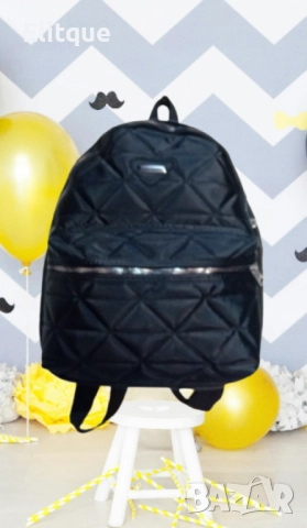 Елегантна и капитонирана дамска раница за всеки ден, снимка 6 - Раници - 52716370