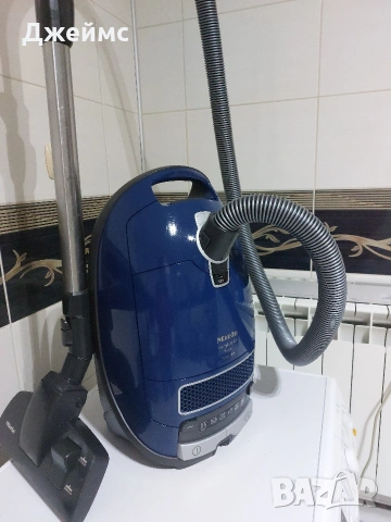 Прахосмукачка Miele Complete C3 Select Powerline 2200W , снимка 3 - Прахосмукачки - 53054670