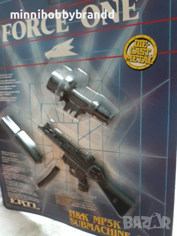 AK 47  M 16 M60 FAMAS ASSAULT MP5K SUBMACHINE GU UZI  Scale 1>< 6, снимка 18 - Колекции - 42066114