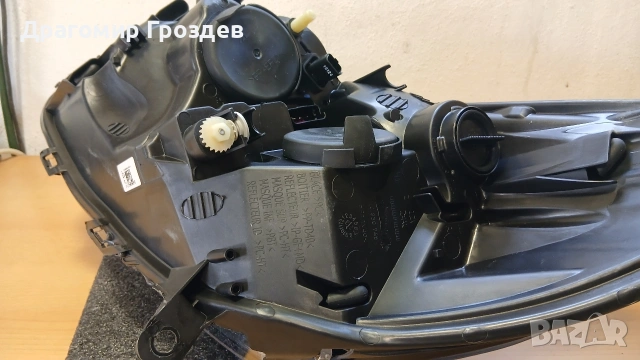 НОВ! Оригинален десен фар за Renault Clio IV Facelift / Рено Клио 4 (2016-2019), снимка 11 - Части - 53719742