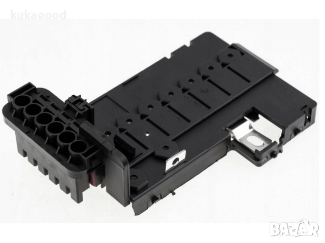 Клемна кутия за VW Polo 6R