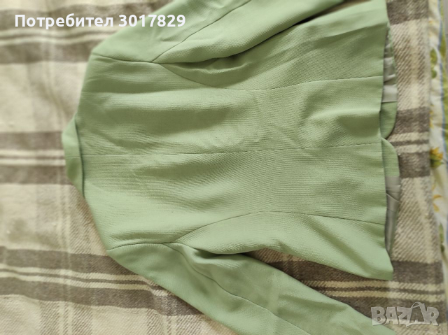 Дамски костюм с пола, снимка 2 - Костюми - 36307626