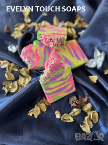 Ябълкова градина –Натурален сапун ръчно изработен арт сапун