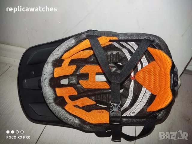 каска GIRO Feature, снимка 4 - Спортна екипировка - 49962222