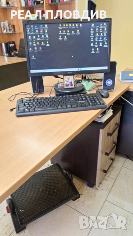 Офис оборудване - бюра, столове, компютър и др., снимка 8 - Работни маси и бюра - 53442889