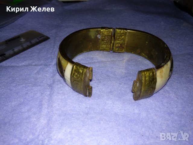 СТАРИННА БРОНЗОВА ТРАДИЦИОННА РЪЧНА ИЗРАБОТКА ТИБУТСКА ГРИВНА с КАМИЛСКА КОСТ с НУЖДА от ЩИФТ! 38336, снимка 2 - Антикварни и старинни предмети - 41265387