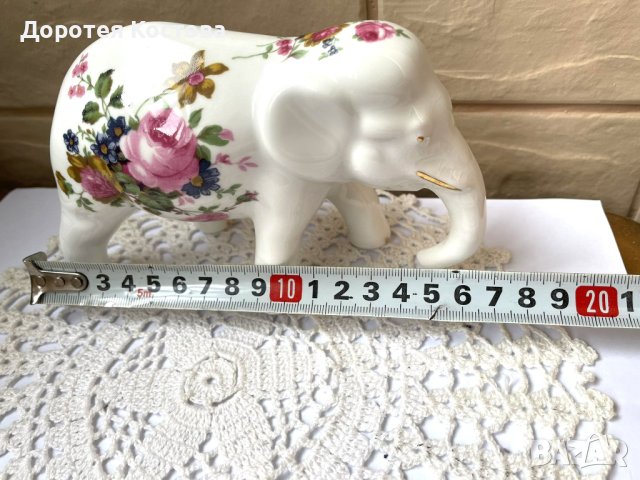 Красив порцеланов слон от Англия, снимка 3 - Антикварни и старинни предмети - 44437485