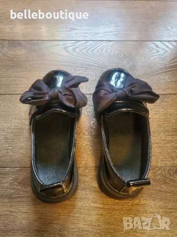 Елегантни лачени обувки със сатенена панделка 31 номер, снимка 5 - Детски обувки - 47571104