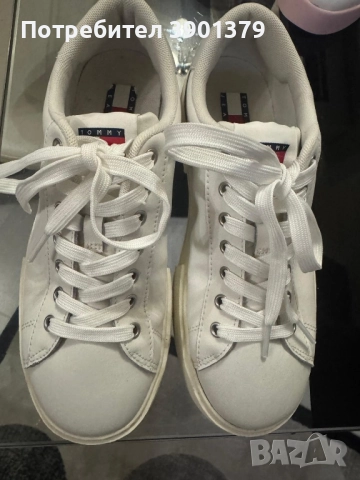 Продавам Дамски Маратонки Tommy's Jeans