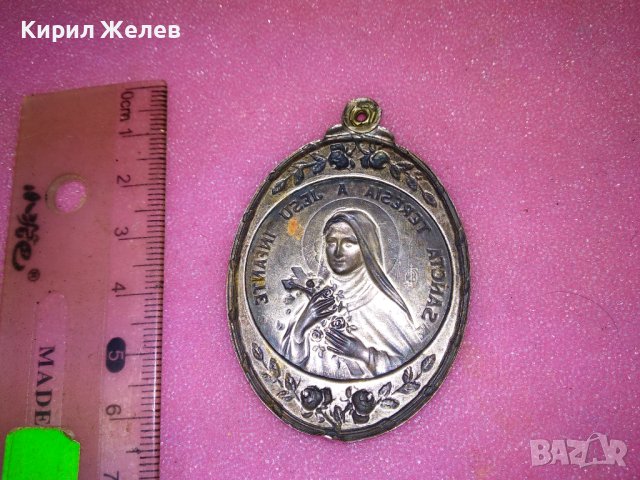 СВЕТА ТЕРЕЗА Старинна РИМОКАТОЛИЧЕСКА СРЕБЪРНА ИКОНКА / ОБКОВ за МЕДАЛЬОН МАЙСТОРСКА ИЗРАБОТКА 41826, снимка 4 - Антикварни и старинни предмети - 44394315