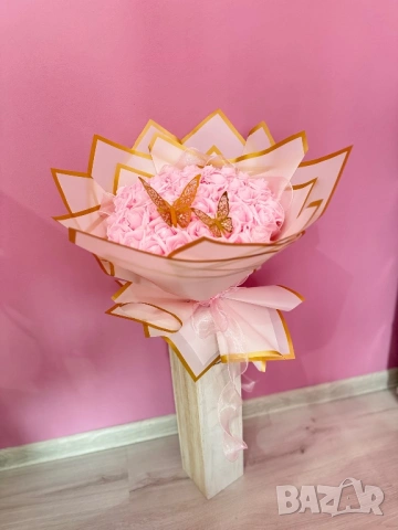 Букети от вечни рози , снимка 2 - Изкуствени цветя - 53694274