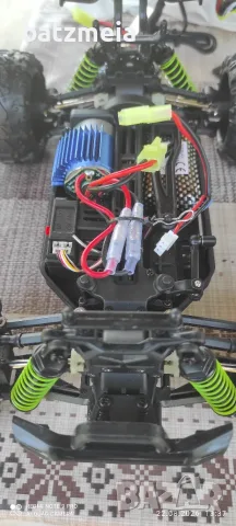 RC количка със дистанционно, снимка 5 - Коли, камиони, мотори, писти - 55775042