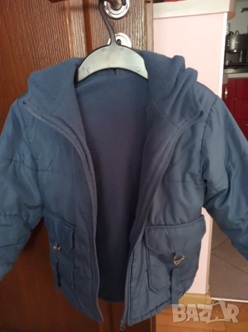 Тъмносиньо зимно яке 