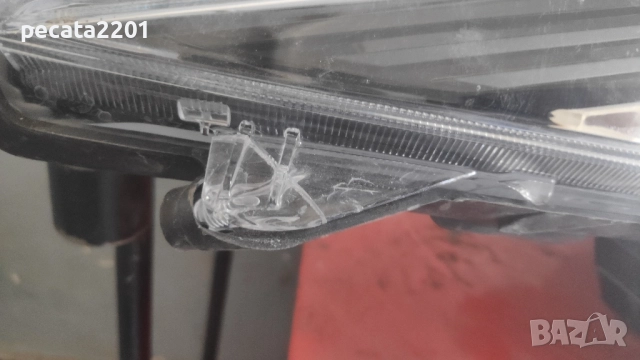 Продавам - оригинален десен Led фар за Toyota Corolla 2022 г със забележки, снимка 5 - Части - 51870521