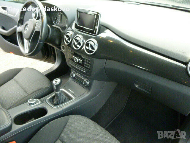 Mercedes-Benz B 180, снимка 5 - Автомобили и джипове - 36124382