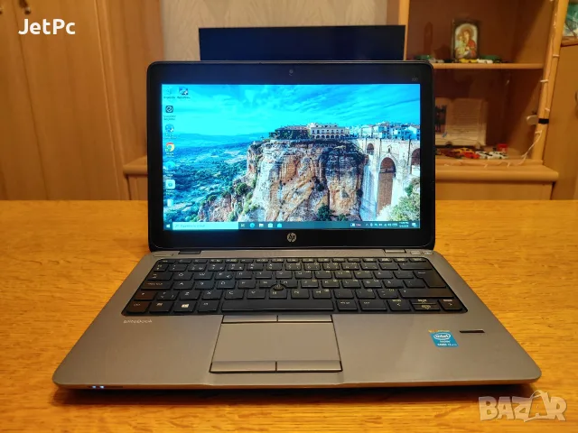 HP Elite Book 820
