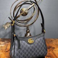 Дамска чанта Gucci, снимка 12 - Чанти - 39547108