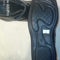 Продавам дамски зимни ортопедични обувки от естествена кожа, снимка 2 - Дамски боти - 36065489