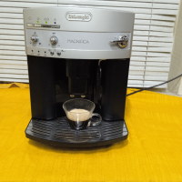 Кафе автомат Delonghi Magnifica  ESAM 3200, снимка 10 - Кафемашини - 44747200