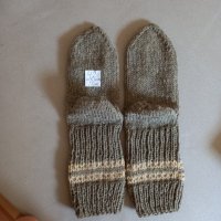 Ръчно плетени мъжки чорапи от вълна размер 42, снимка 1 - Мъжки чорапи - 41763428
