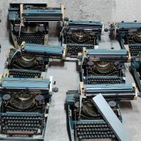 Продавам пишещи машини, снимка 1 - Други услуги - 44310538