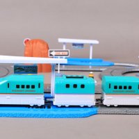 Влак със сензор за спиране на перона, снимка 5 - Влакчета, самолети, хеликоптери - 35119822