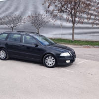 Шкода Октавия 2.0TDI, снимка 11 - Автомобили и джипове - 44828819