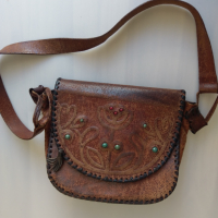Чанта кожена с инкрустация, ретро, снимка 1 - Антикварни и старинни предмети - 36399052