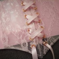 Розов корсет колан с дантела и сатенени връзки, снимка 4 - Корсети, бюстиета, топове - 38964506