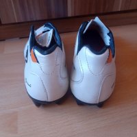 Оригинални Детски футболни обувки UMBRO speciali номер 38 , снимка 4 - Футбол - 34251040