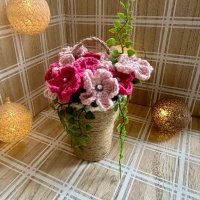 Ръчно направени  кошнички с плетени на една кука цветя, снимка 10 - Други - 44460903