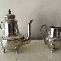 Посребрена метална кана за кафе, кана за мляко, снимка 1 - Антикварни и старинни предмети - 42416370