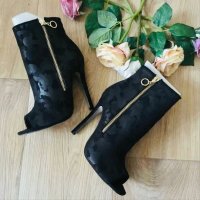 Елегантни черни обувки с отворени пръсти на висок тънък ток боти секси Bebo shoes (Asos) 37 38 39, снимка 2 - Дамски обувки на ток - 40717680