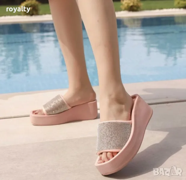 Чехли на платформа - розови, снимка 1