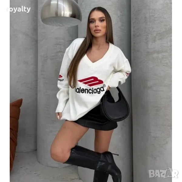 Бял блузон Balenciaga с шпиц деколте, снимка 1