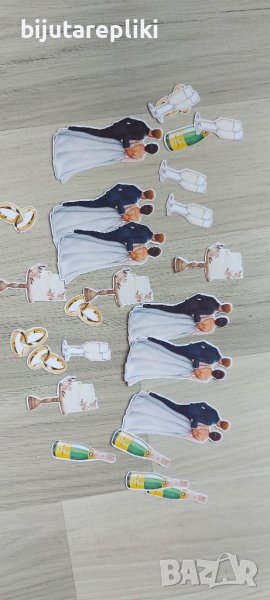 Изрязани елементи от картон за декорация, снимка 1